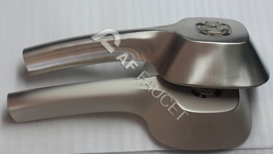 Máquina de escovagem automática robótica de 70 dBEquipamento híbrido de escovagem e escovagem