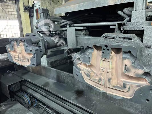 LPDC0201- Máquina de fundição a moagem a moagem de baixa pressão Máquina de fundição a baixa pressão